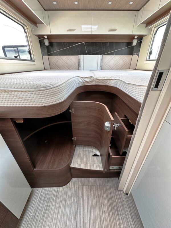 Autocaravana BURSTNER ELEGANCE I 910 - Imagen 22